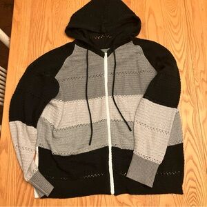Women's Black and Gray Zip-Up Sweater